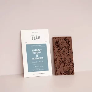 45% MILK NIBS & SMOKED OAK SALT